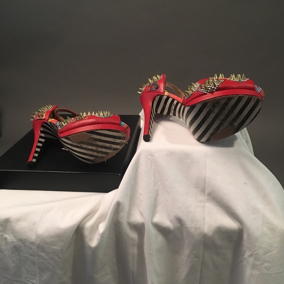 Alejandra G Ventura size 38 - Picture 3 of 7